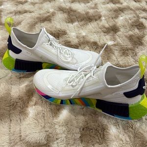 Men’s size 7.5 Adidas NMD like new